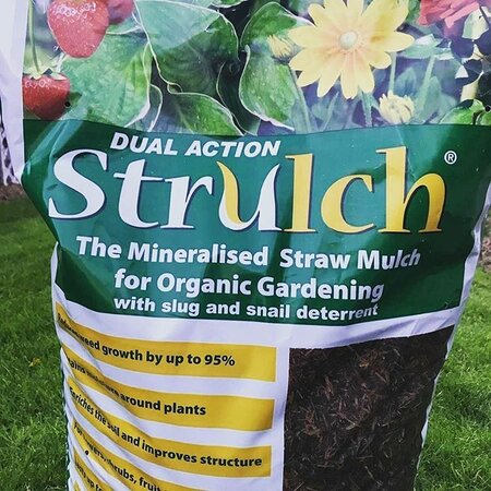 Strulch mineralised straw mulch